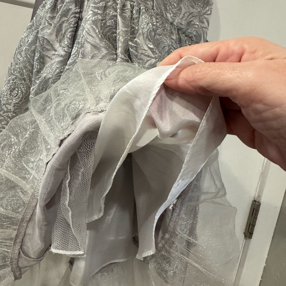 Rare Editions girls dress, size 6 w pearls, silver - Picture 6 of 6